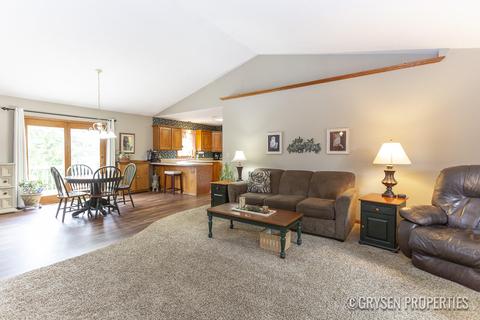 1944 Cedarbrook Dr, Jenison, MI 49428 photo 4