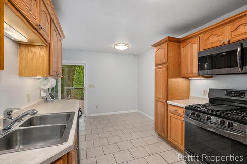 7144 Riverwood Dr, Belding, MI 48809 photo 9