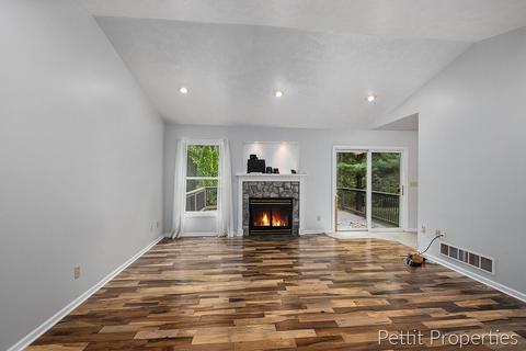 7144 Riverwood Dr, Belding, MI 48809 photo 5