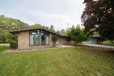 354 E Preuss Rd, Manistee, MI 49660 photo 1
