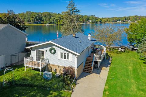13721 Sunset Shores Dr, Cedar Springs, MI 49319
