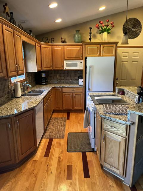 1823 Bunting Rd, Jackson, MI 49201 photo 5