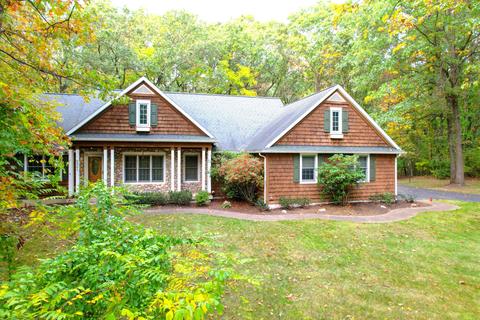 8961 Conservancy Dr NE, Ada, MI 49301 photo 2