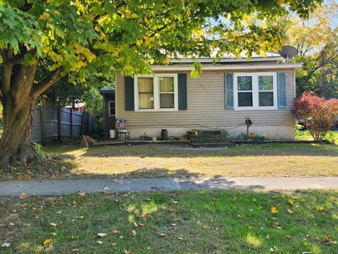 331 W Bridge St, Lyons, MI 48851 photo 4
