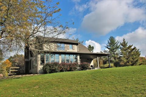 707 Coral Rd NE, Edmore, MI 48829 photo 4