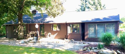 2585 Knapp St NE, Grand Rapids, MI 49505