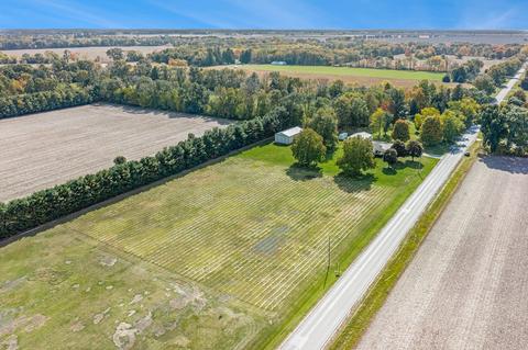 65225 Constantine Rd, Constantine, MI 49042 photo 4