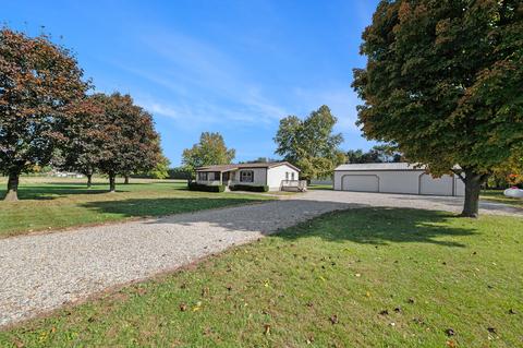 65225 Constantine Rd, Constantine, MI 49042 photo 2