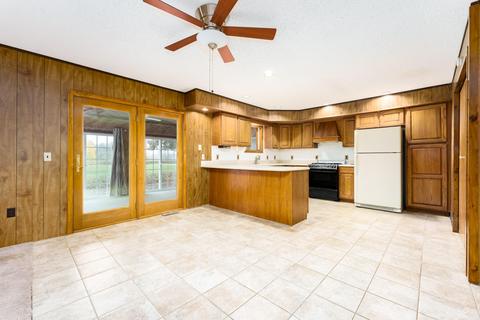 28143 94th Ave, Marcellus, MI 49067 photo 6