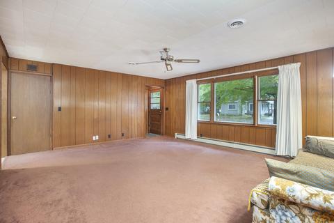 355 Cherry St, Freeport, MI 49325 photo 8