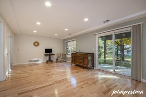 644 Abbey Mill Dr SE, Ada, MI 49301 photo 21