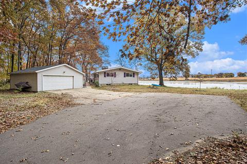 19150 B Dr N, Marshall, MI 49068 photo 2