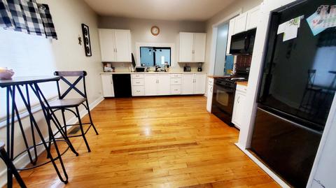 532 Howard St, Belding, MI 48809 photo 3
