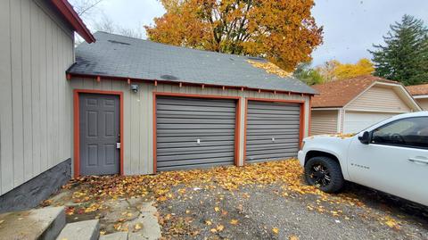 532 Howard St, Belding, MI 48809 photo 25