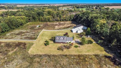 25362 M 60, Cassopolis, MI 49031 photo 2