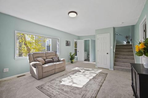 740 N Waterloo Ave, Jackson, MI 49202 photo 6