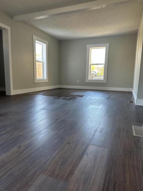 115 W Division St, Belding, MI 48809 photo 3