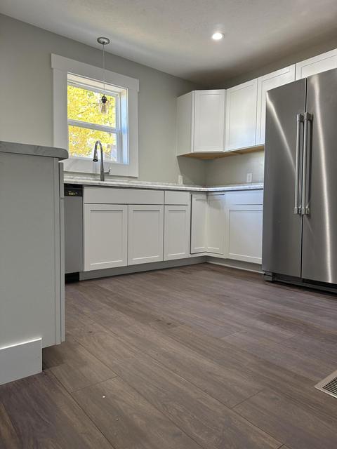 115 W Division St, Belding, MI 48809 photo 7