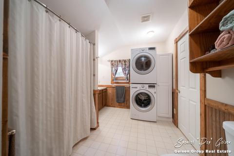 514 N Bridge St, Belding, MI 48809 photo 27