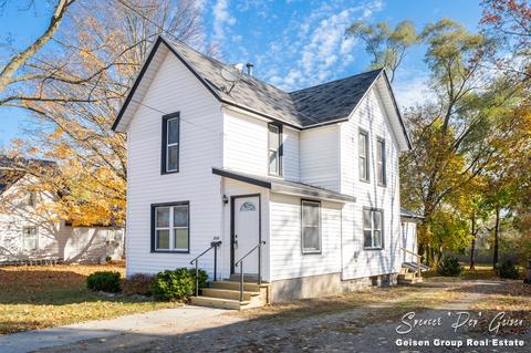 514 N Bridge St, Belding, MI 48809 photo 1