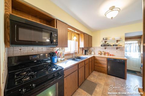 514 N Bridge St, Belding, MI 48809 photo 16