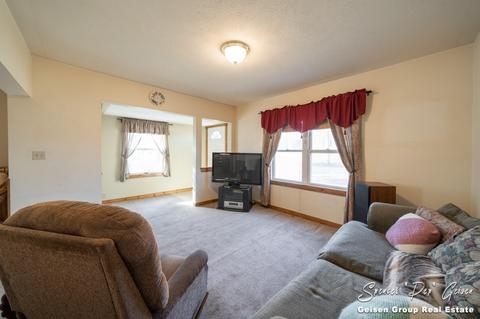 514 N Bridge St, Belding, MI 48809 photo 5