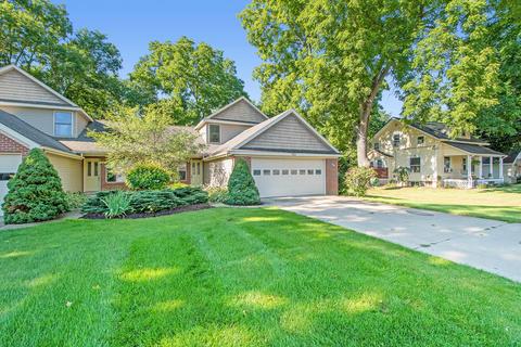 916 Bowes Rd, Lowell, MI 49331 photo 1