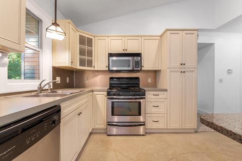 916 Bowes Rd, Lowell, MI 49331 photo 5