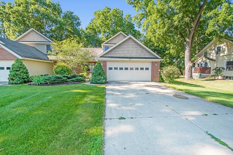 916 Bowes Rd, Lowell, MI 49331 photo 2