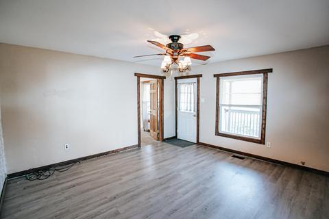 462 E Main St, Springport, MI 49284 photo 6
