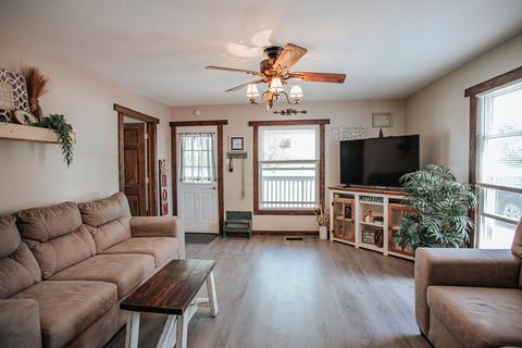 462 E Main St, Springport, MI 49284 photo 5