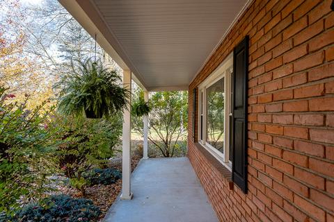 3827 Cranmoor Rd, Jackson, MI 49203 photo 5