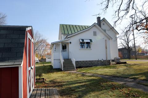 423 Pearl St, Belding, MI 48809 photo 19
