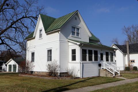 423 Pearl St, Belding, MI 48809 photo 2