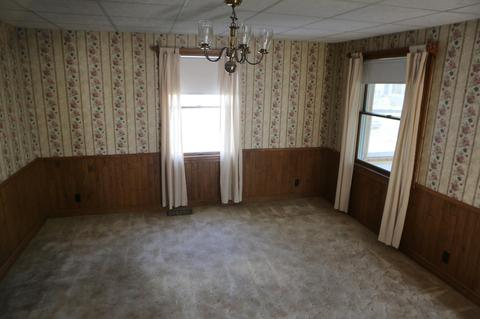 423 Pearl St, Belding, MI 48809 photo 8