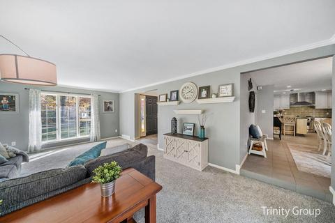 3225 Bauer Rd, Jenison, MI 49428 photo 10