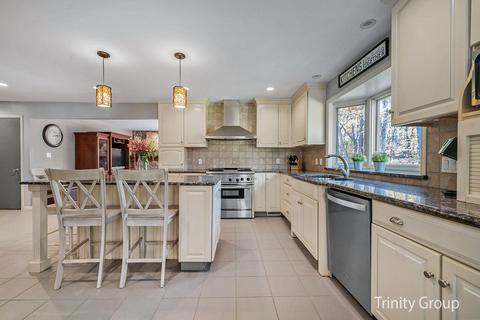 3225 Bauer Rd, Jenison, MI 49428 photo 14