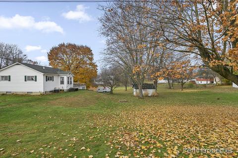 360 E Garden St, Muir, MI 48860 photo 21