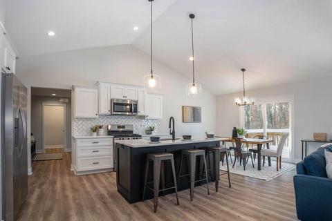 9147 E Cedar Dr, Jenison, MI 49428 photo 4