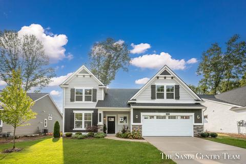 17493 Shinnecock Dr, Spring Lake, MI 49456