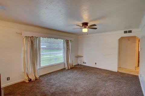 3010 Cherokee Ave, Flint, MI 48507 photo 9