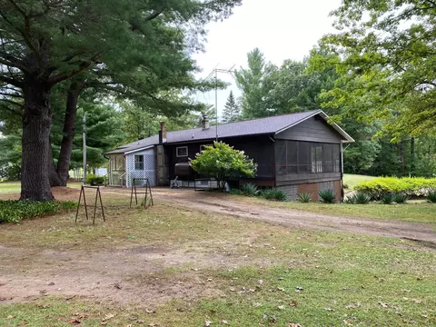 5500 W Long Lake Rd, Belding, MI 48809 photo 3