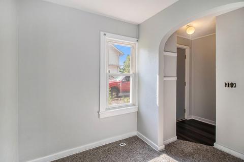 111 Elm St, Mason, MI 48854 photo 8