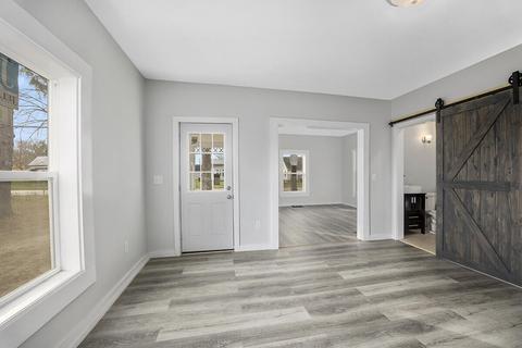 521 E Main St, Carson City, MI 48811 photo 6