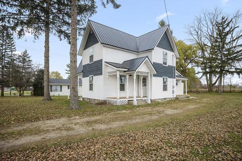 521 E Main St, Carson City, MI 48811 photo 3