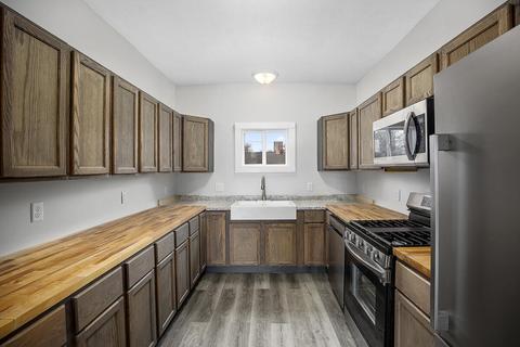 521 E Main St, Carson City, MI 48811 photo 9