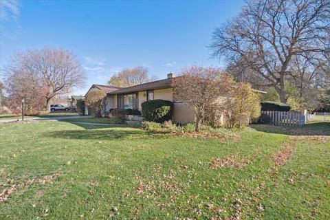 933 Thomas Dr, Jackson, MI 49203 photo 2