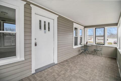 930 Spring St, Jackson, MI 49202 photo 4