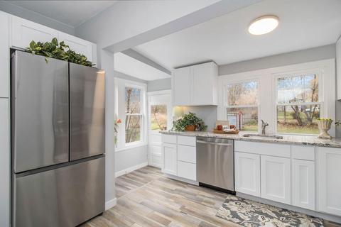 930 Spring St, Jackson, MI 49202 photo 10