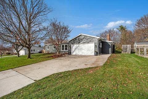 6899 Adaridge Dr SE, Ada, MI 49301 photo 11